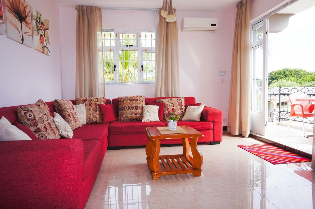 Lotus Villa Sun Apartment Flic-en-Flacq Extérieur photo